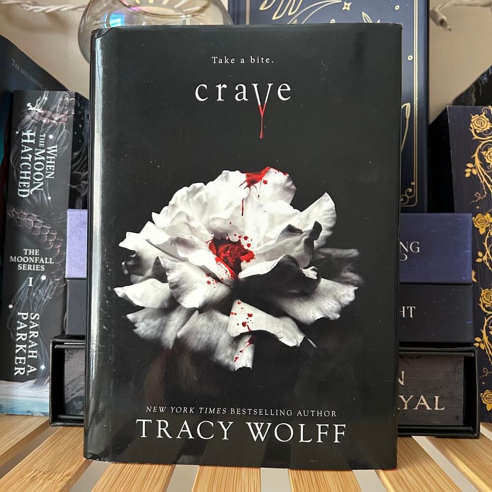 Crave by Tracy Wolff